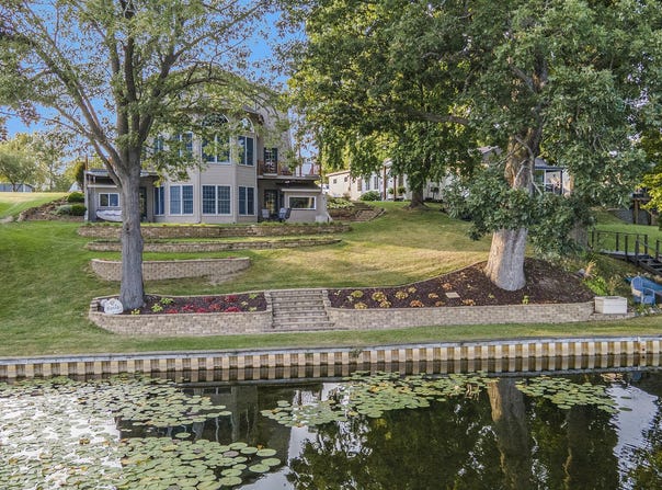 11683 Fair Lake, Delton, MI 49046
