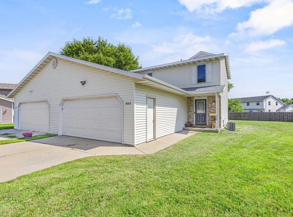 984 ST ANTHONY Drive, DE PERE, WI 54115