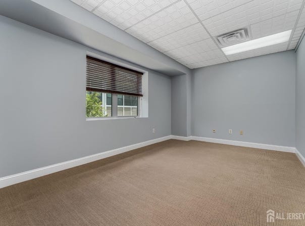 490 Schooleys Mountain Road, Washington, NJ 07840