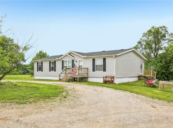 428 SW 850 Road, Chilhowee, MO 64733