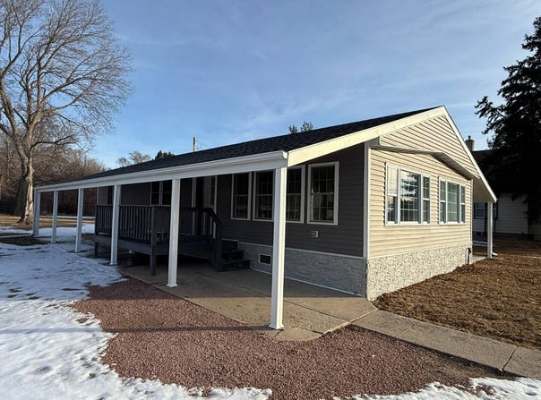 225 E 6th Street, Orchard, NE 68764
