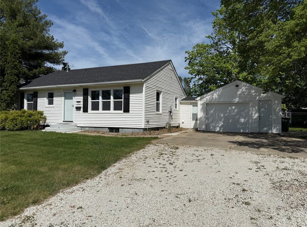 223 N 8th Street, Winterset, IA 50273