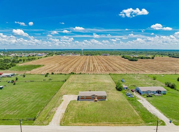 8938 Private Road 3842, Quinlan, TX 75474