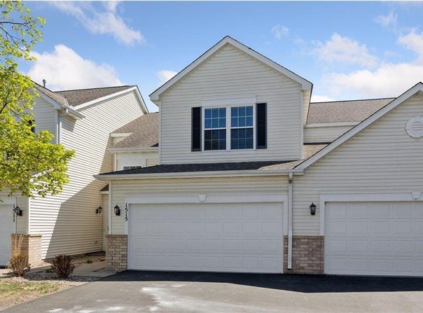1515 Yorkshire Lane, Shakopee, MN 55379
