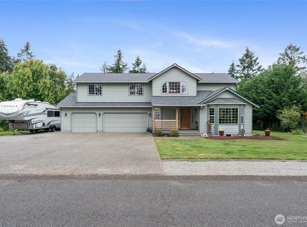 5207 170th Street E, Tacoma, WA 98446