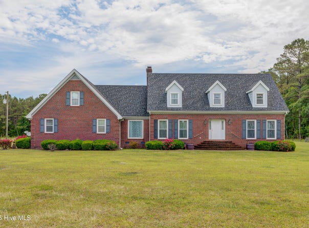 15554 Us Highway 421, Burgaw, NC 28425