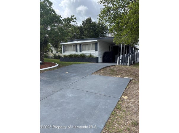 14334 Midfield Street, Brooksville, FL 34613