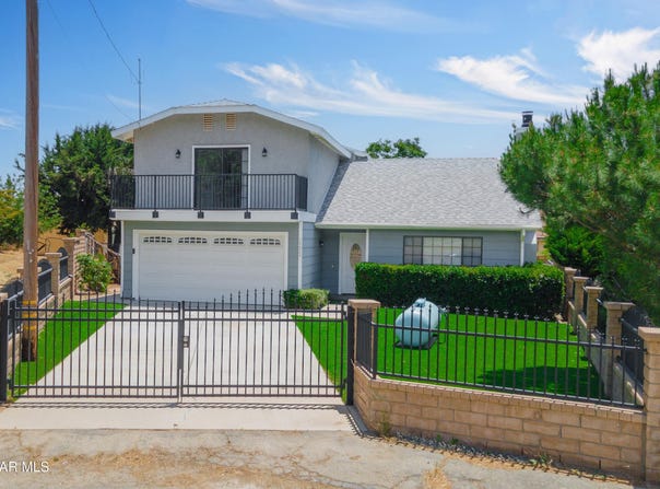 14924 Sunnydale Drive, Lake Hughes, CA 93532