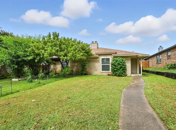512 Guerin Drive, Arlington, TX 76012