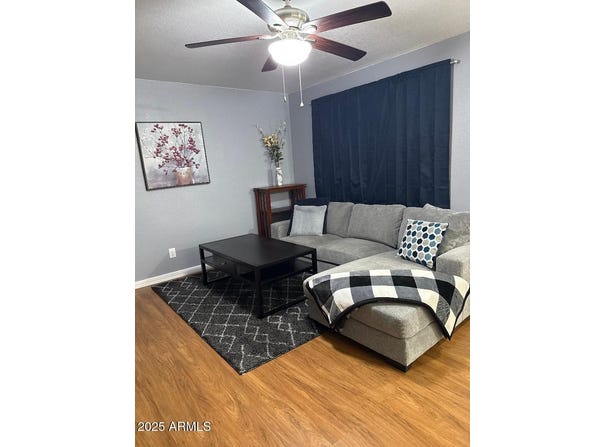 520 N STAPLEY Drive, Mesa, AZ 85203