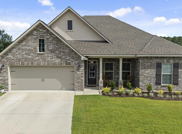 9355 Taylor Place, Ocean Springs, MS 39564