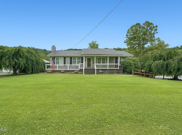 4926 Baptist Valley Road, North Tazewell, VA 24630