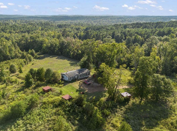 697 Airlite, Marshall, TX 75670