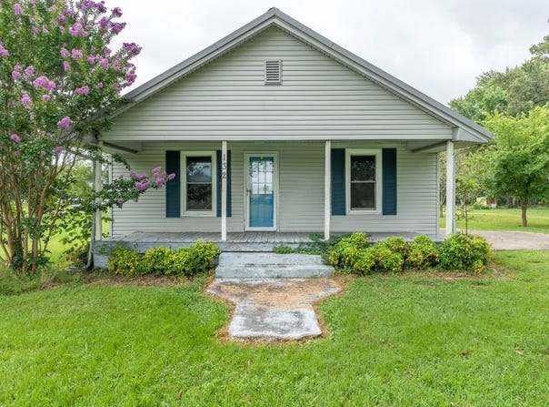 132 Old Madisonville Road S, Crofton, KY 42217