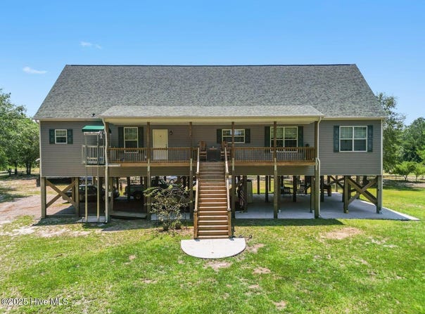 364 Murray Turner Farm Road, Burgaw, NC 28425