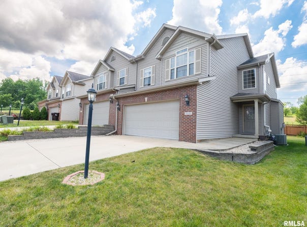 10009 N Brompton Court, Peoria, IL 61615
