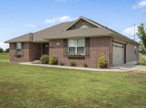 516 John Street, Billings, MO 65610