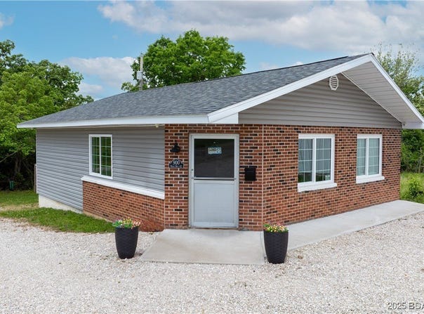 900 Hwy 42, Iberia, MO 65486