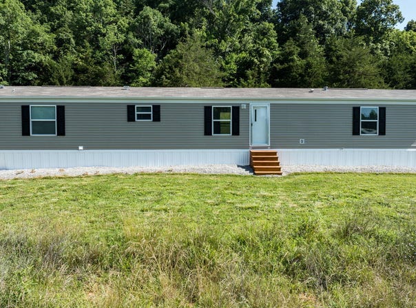 306 Godbey Road, Bethelridge, KY 42516