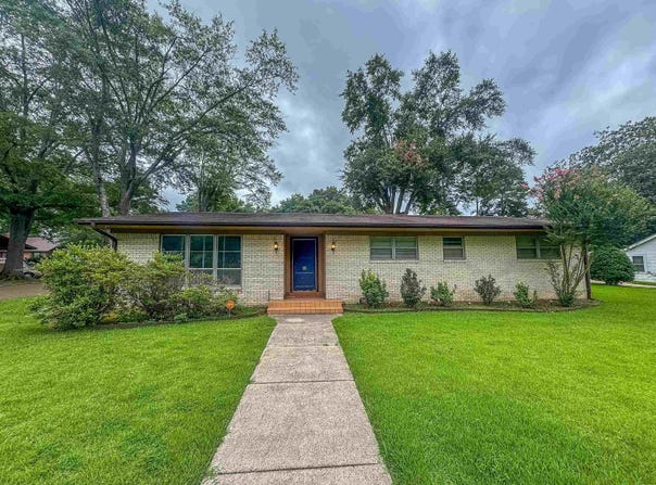 1501 W Faulkner Street, El Dorado, AR 71730
