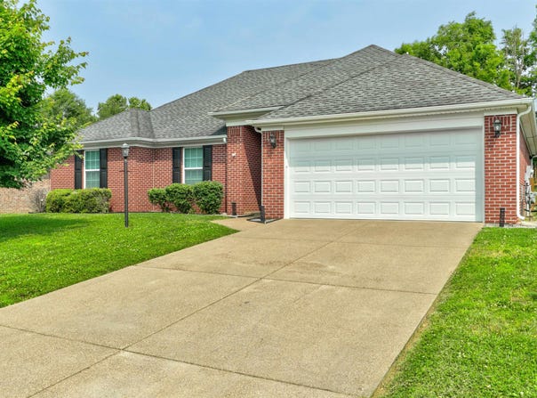1000 Fawn Creek Drive, Evansville, IN 47712
