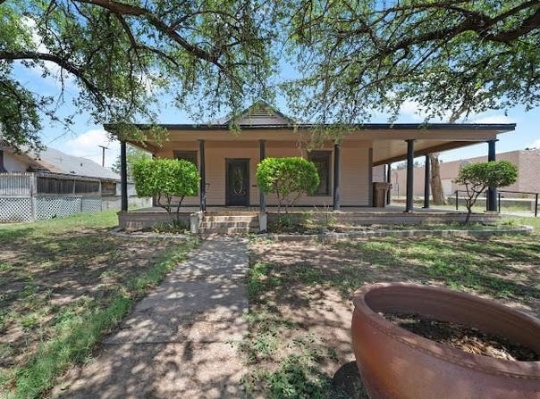 805 Scurry St, Big Spring, TX 79720