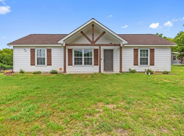 627 W 9th Street, Kemp, TX 75143