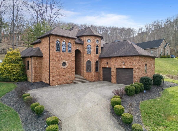 103 St. Andrews Drive, Barboursville, WV 25504