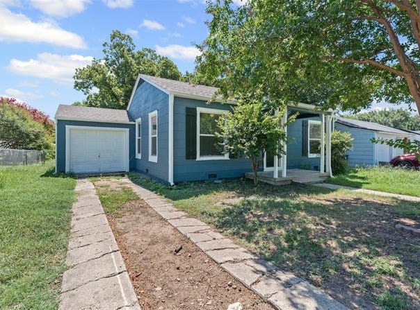 4605 Marks Place, Fort Worth, TX 76116