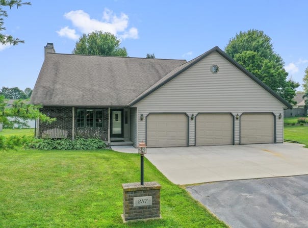 2117 DESCENDANT Lane, GREEN BAY, WI 54313-8095