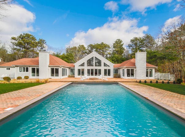 6 Quarty Circle, East Hampton, NY 11937