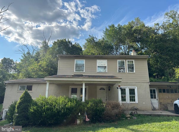 245 PINETOWN ROAD, NORRISTOWN, PA 19403