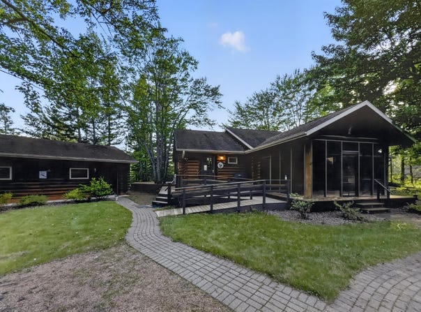 5237 TWILITE LN, Eagle River, WI 54521