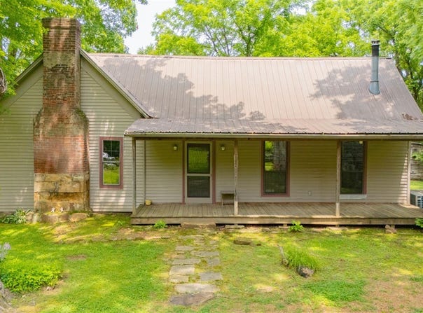 7685 Rochester Road, Morgantown, KY 42261