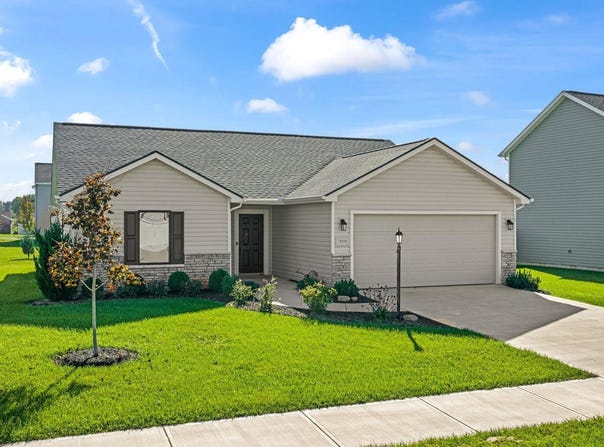 18348 Peregrine Drive, New Paris, IN 46553