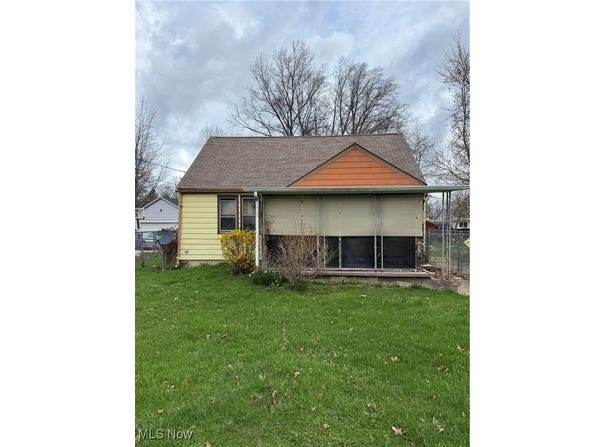 317 E 44th Street, Lorain, OH 44052