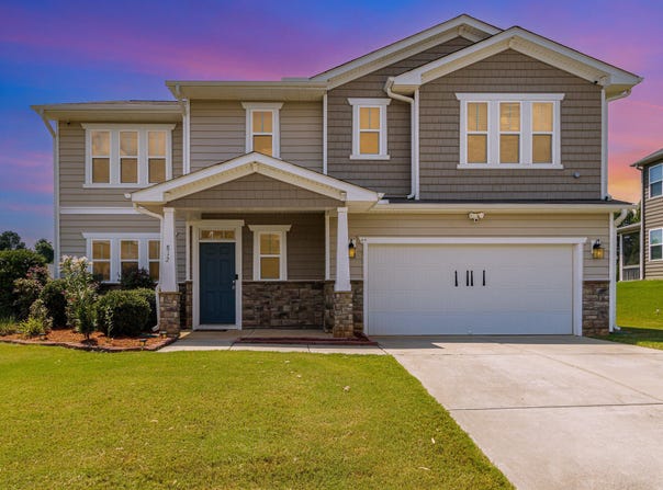 812 Teal Lake Drive, Holly Springs, NC 27540