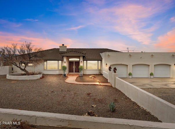 35265 S Us Highway 93, Wickenburg, AZ 85390
