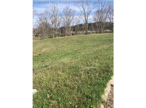 120 Long Meadow Estates, Scott Depot, WV 25560