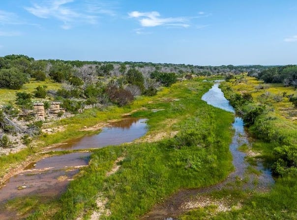 2199 Langes Mill Rd, Doss, TX 78618