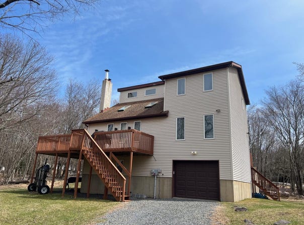 104 Thornberry Lane, Blakeslee, PA 18610