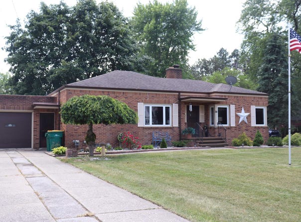 84 E Salzburg, Bay City, MI 48706