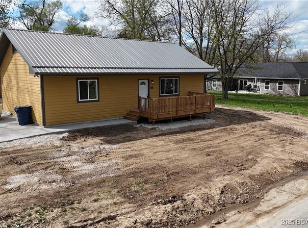 711 Grand Avenue S, Eldon, MO 65026