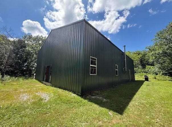 890 Bluebird Lane, Sparta, MO 65753
