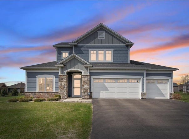 8715 Upper 9th Place N, Lake Elmo, MN 55042