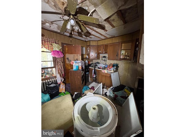 6 W WALNUT STREET, MIDDLEPORT, PA 17953