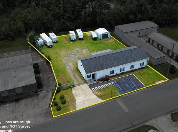 126 Sunset Cir, Moultrie, GA 31768