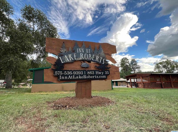 863 Highway 35, Lake Roberts, NM 88049-8051