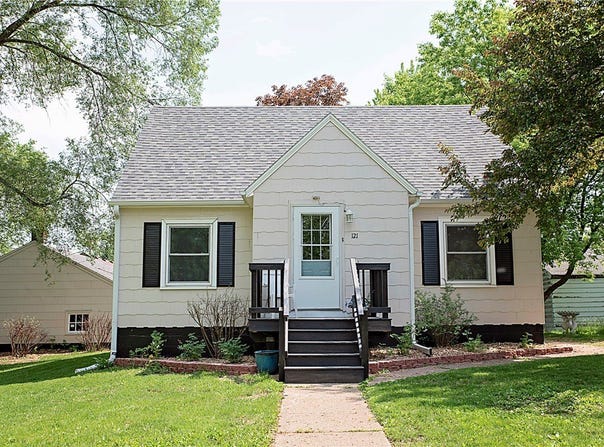 121 Pear Street, Chippewa Falls, WI 54729