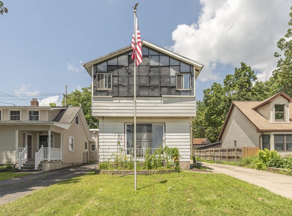 11994 N Main Street, Whitmore Lake, MI 48189